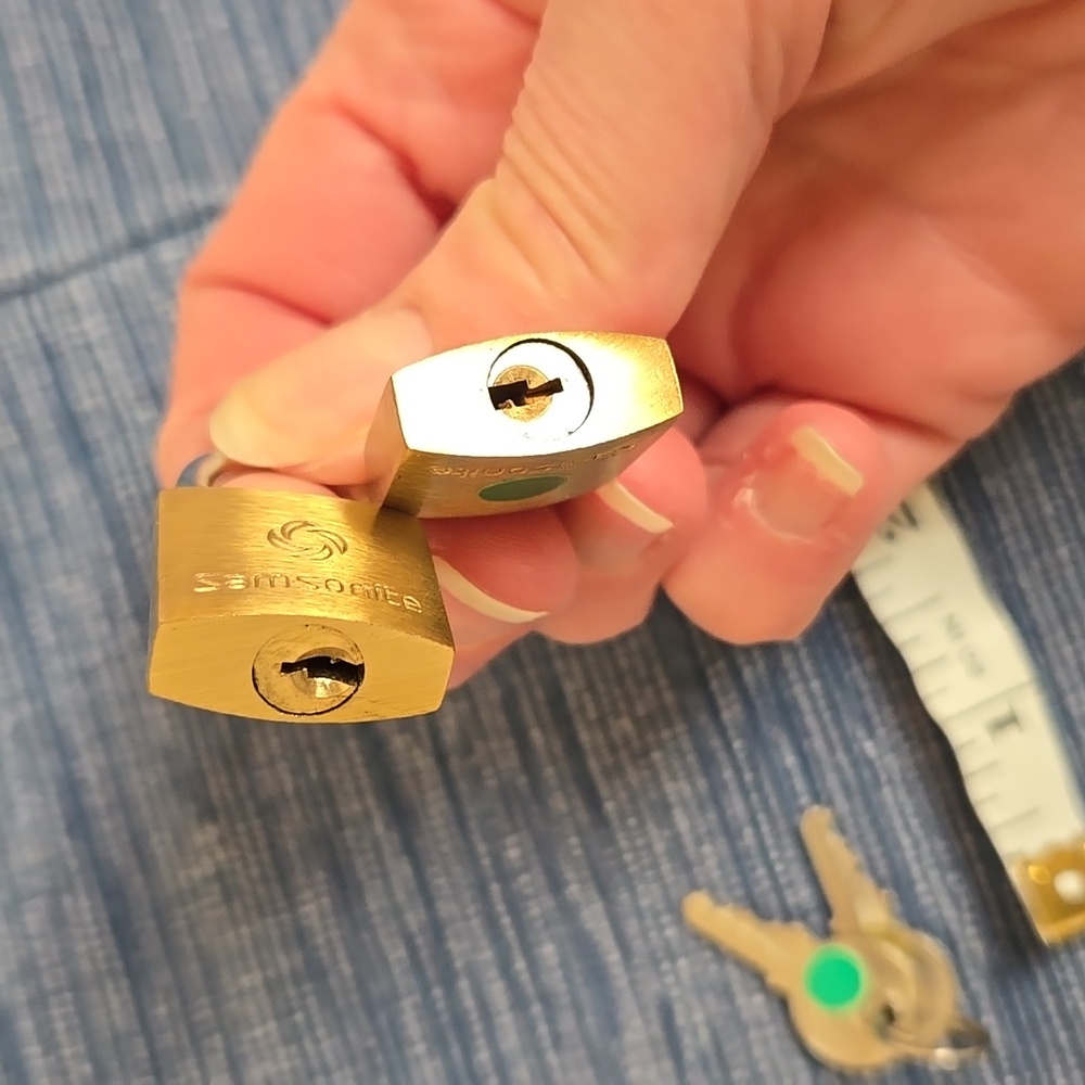 SAMSONITE Mini Padlocks with Keys - Picture 5 of 6